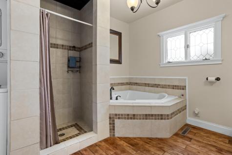 735 2nd Avenue NW Valley City ND 58072