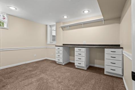 735 2nd Avenue NW Valley City ND 58072