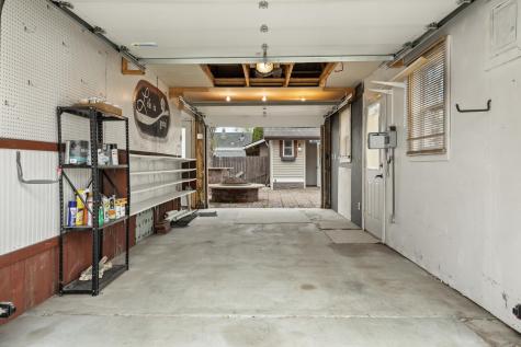 735 2nd Avenue NW Valley City ND 58072