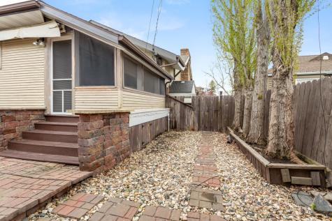 735 2nd Avenue NW Valley City ND 58072