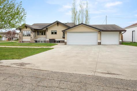 735 2nd Avenue NW Valley City ND 58072