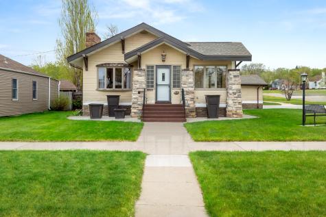 735 2nd Avenue NW Valley City ND 58072