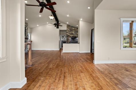 735 2nd Avenue NW Valley City ND 58072