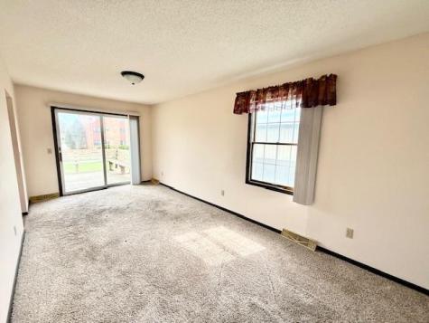 14 1st Street NW Fairfax MN 55332
