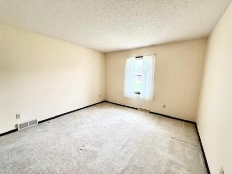 14 1st Street NW Fairfax MN 55332