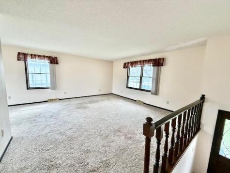 14 1st Street NW Fairfax MN 55332