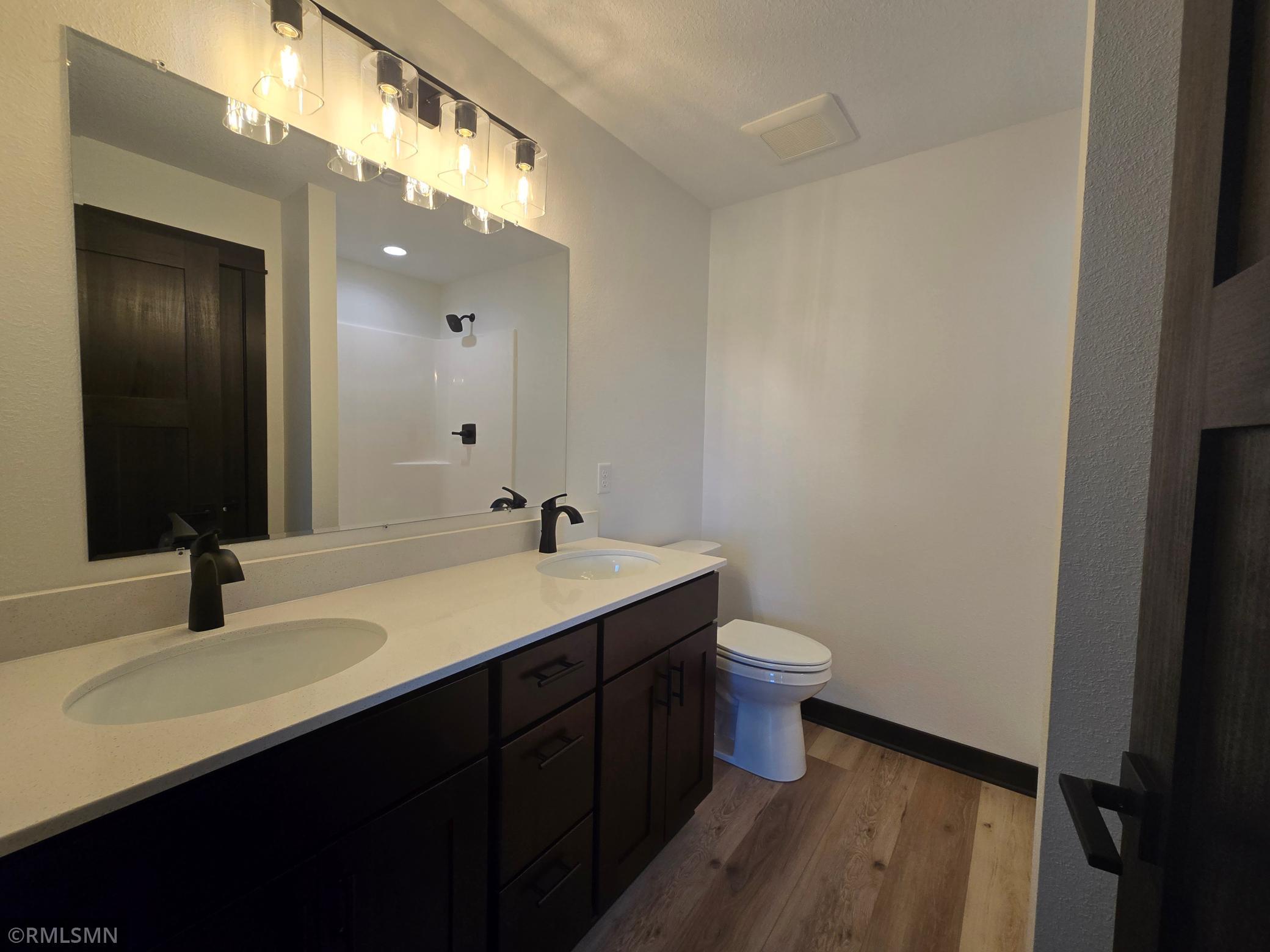 812 Pond View Drive Arlington MN 55307