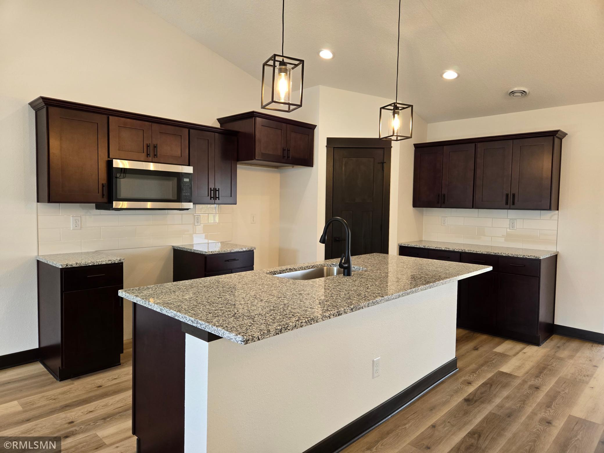 812 Pond View Drive Arlington MN 55307