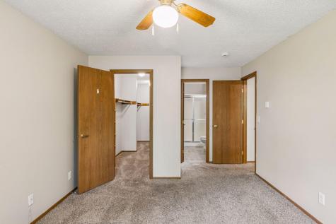 5447 Babcock Trail Inver Grove Heights MN 55077