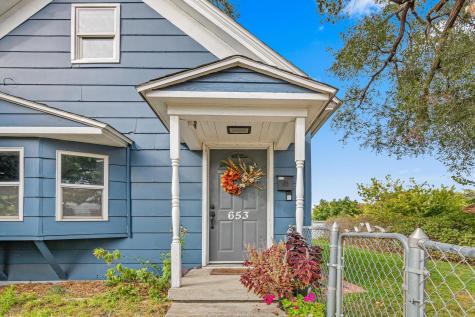 653 19th Avenue NE Minneapolis MN 55418