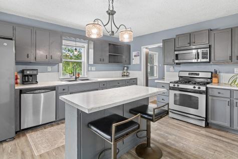 653 19th Avenue NE Minneapolis MN 55418