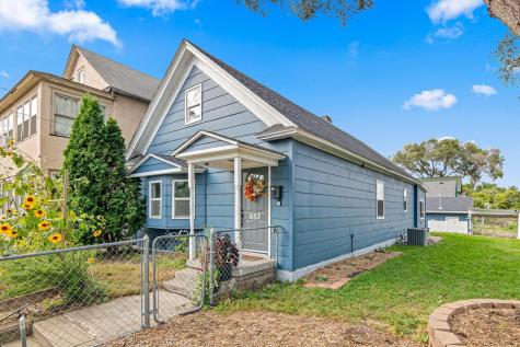 653 19th Avenue NE Minneapolis MN 55418