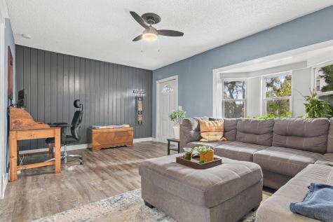 653 19th Avenue NE Minneapolis MN 55418