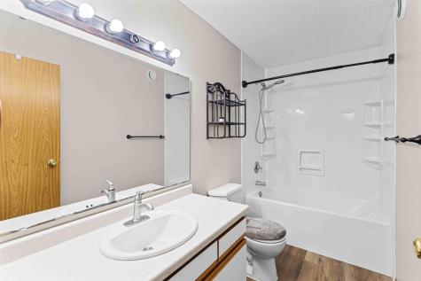 222 Alice Lane Harwood ND 58042