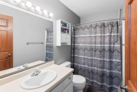 222 Alice Lane Harwood ND 58042