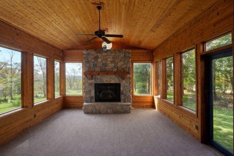 584 21 1/2 Avenue Cumberland WI 54829