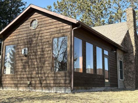 584 21 1/2 Avenue Cumberland WI 54829
