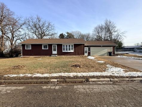 180 6th Street Walnut Grove MN 56180