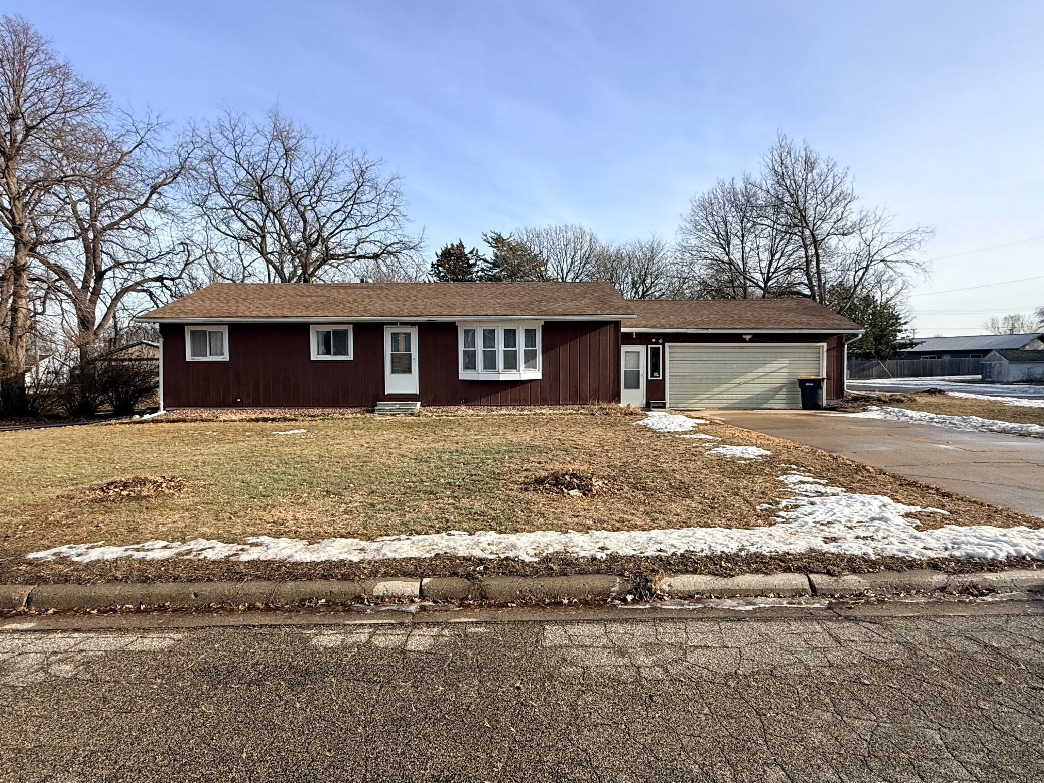 180 6th Street Walnut Grove MN 56180