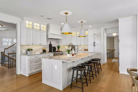 2442 Lafayette Road Wayzata MN 55391