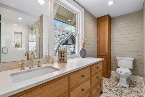 2442 Lafayette Road Wayzata MN 55391