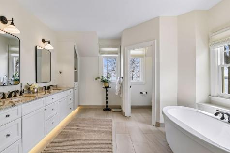 2442 Lafayette Road Wayzata MN 55391
