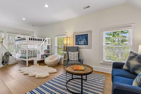 2442 Lafayette Road Wayzata MN 55391