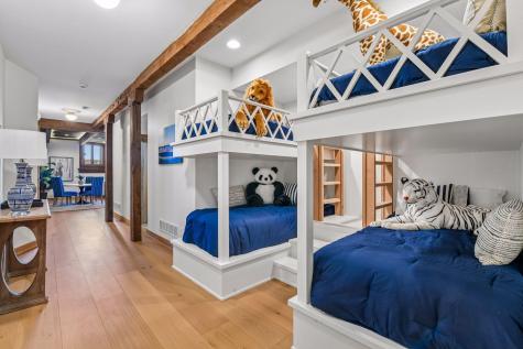 2442 Lafayette Road Wayzata MN 55391