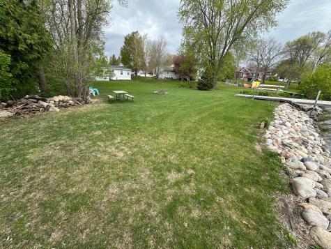 809 Van Dyke Road Alexandria MN 56308