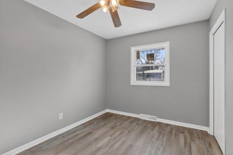 8941 48th Avenue N New Hope MN 55428
