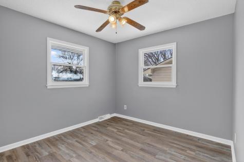 8941 48th Avenue N New Hope MN 55428