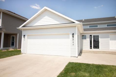 6065 60 Avenue S Fargo ND 58104