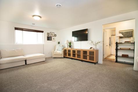 6065 60 Avenue S Fargo ND 58104