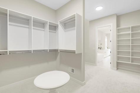 4938 Parkside Circle Eagan MN 55123