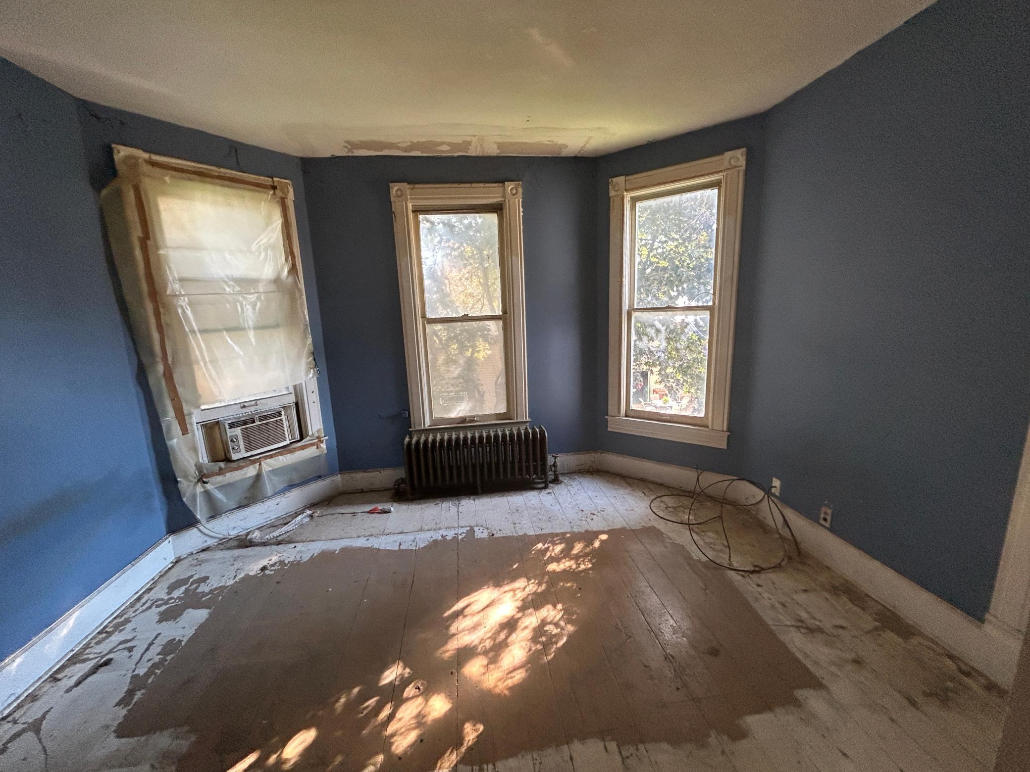 304 S Broadway Alden MN 56009