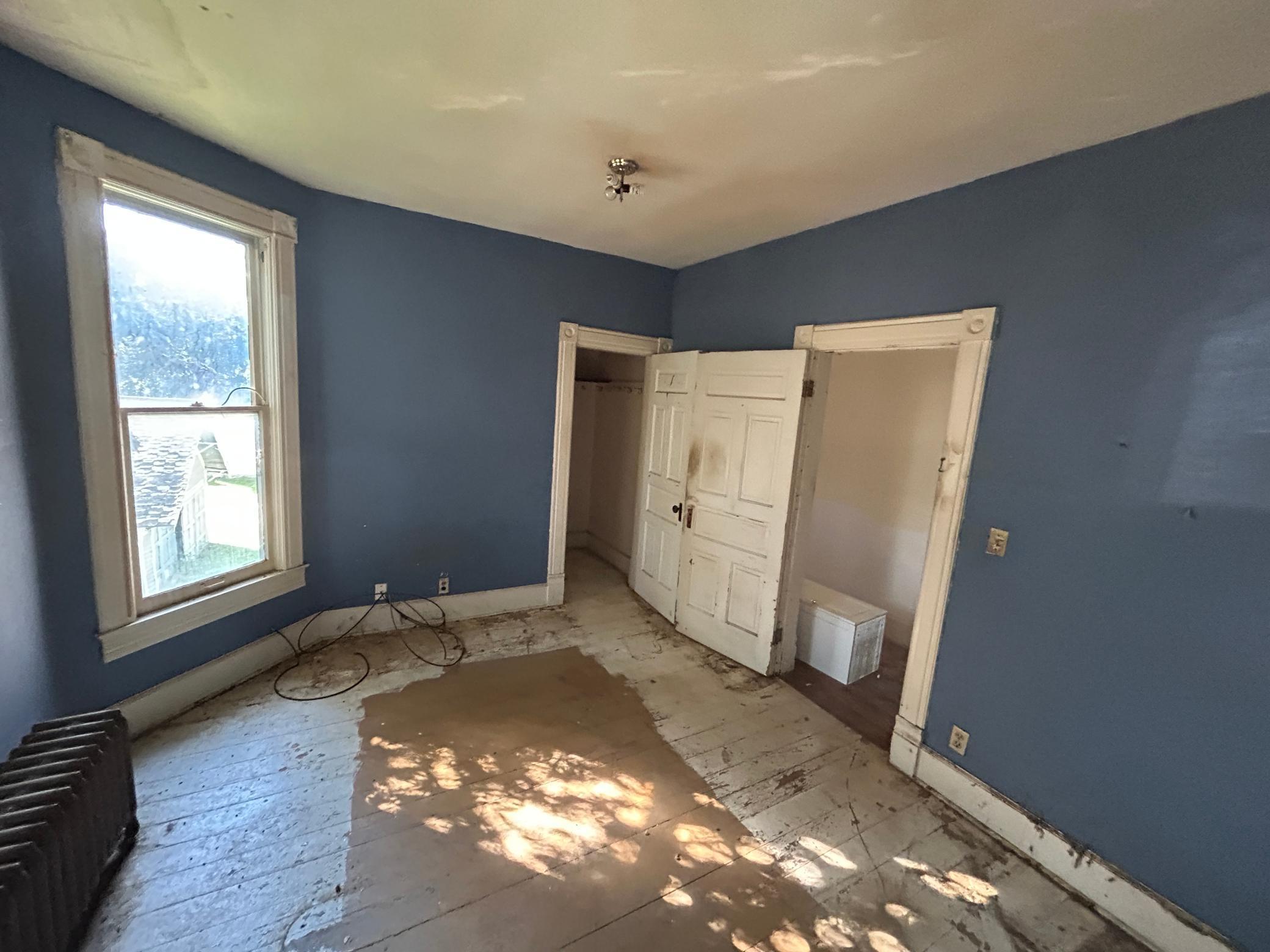 304 S Broadway Alden MN 56009