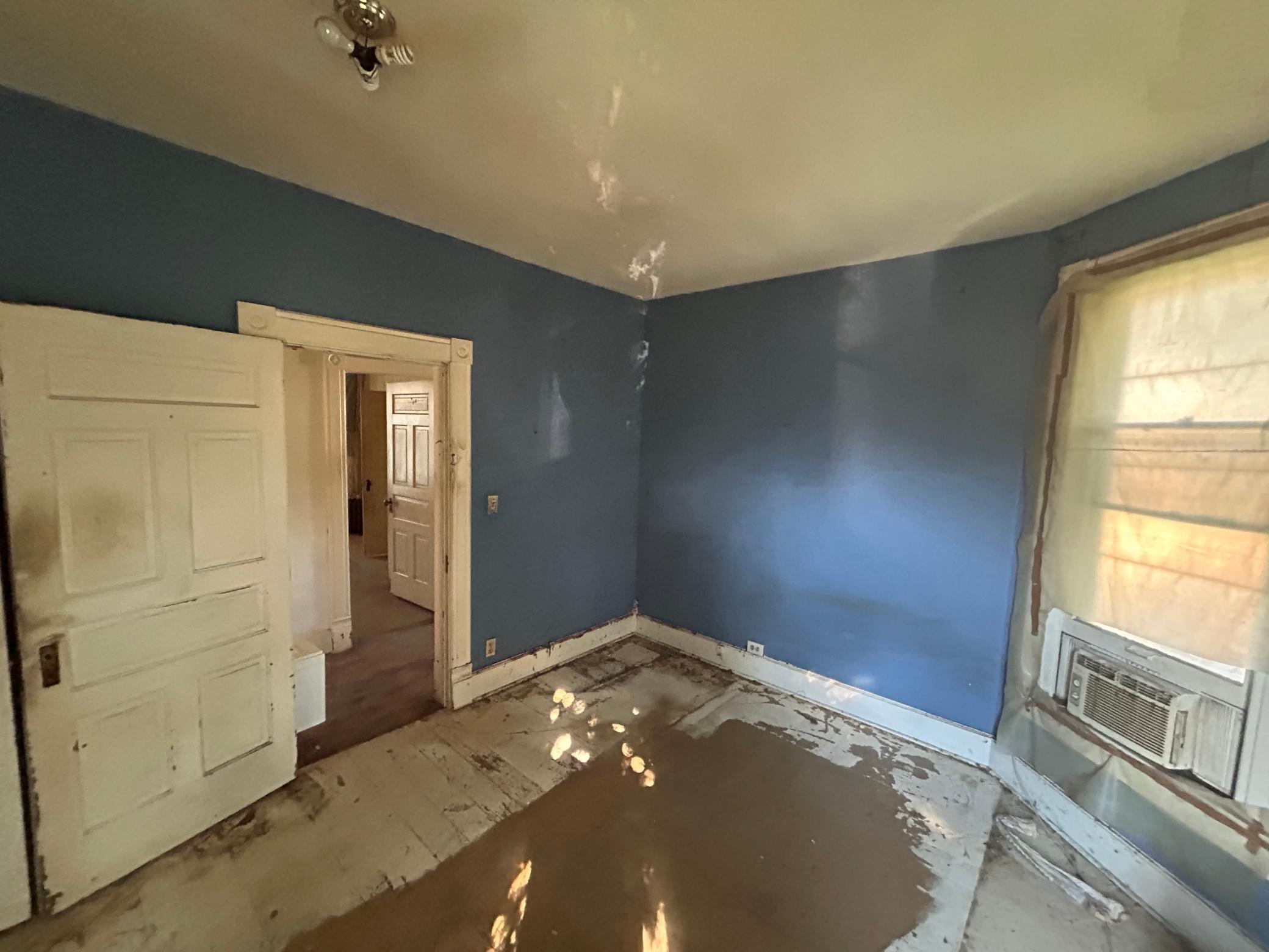 304 S Broadway Alden MN 56009