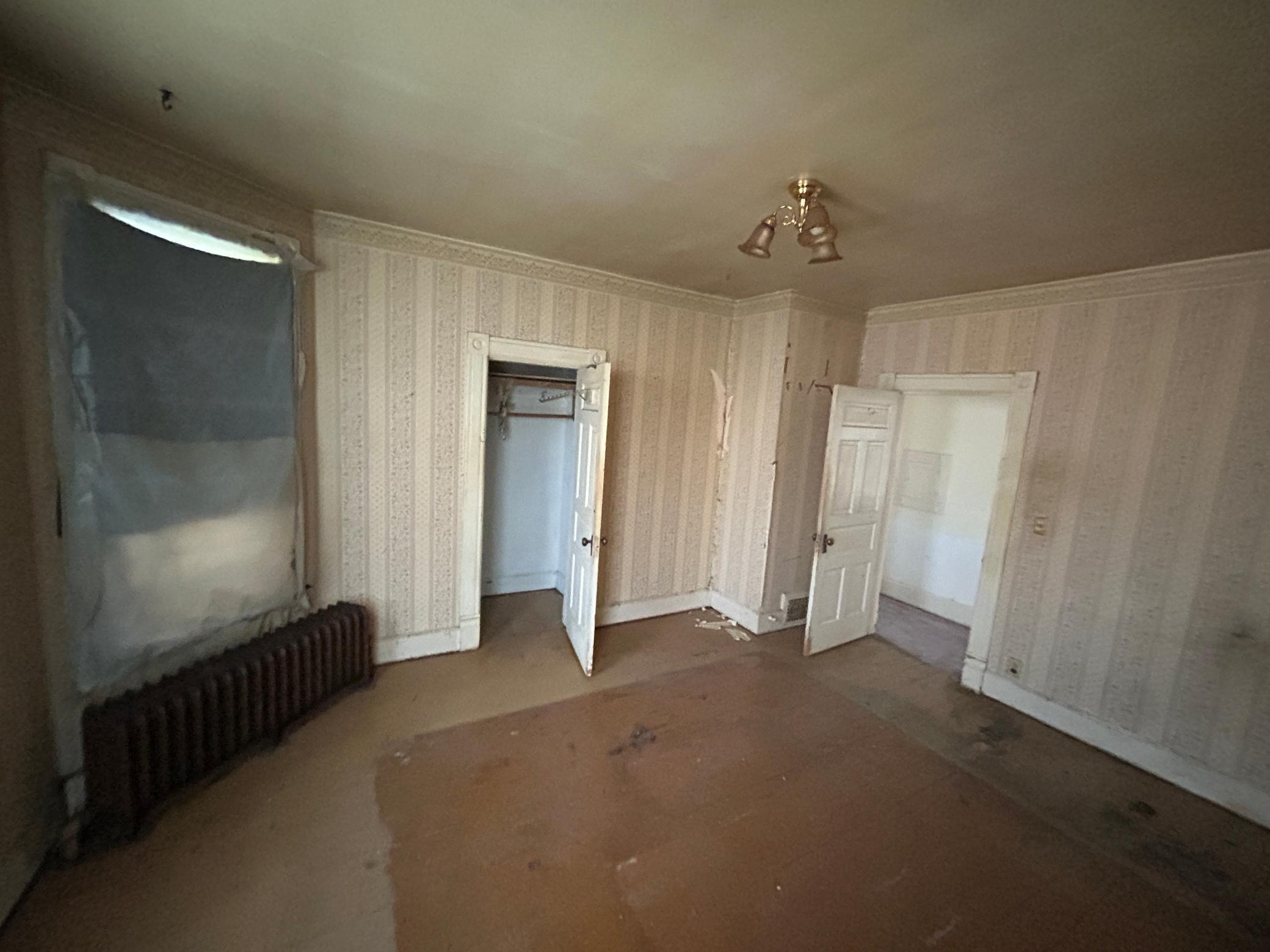 304 S Broadway Alden MN 56009