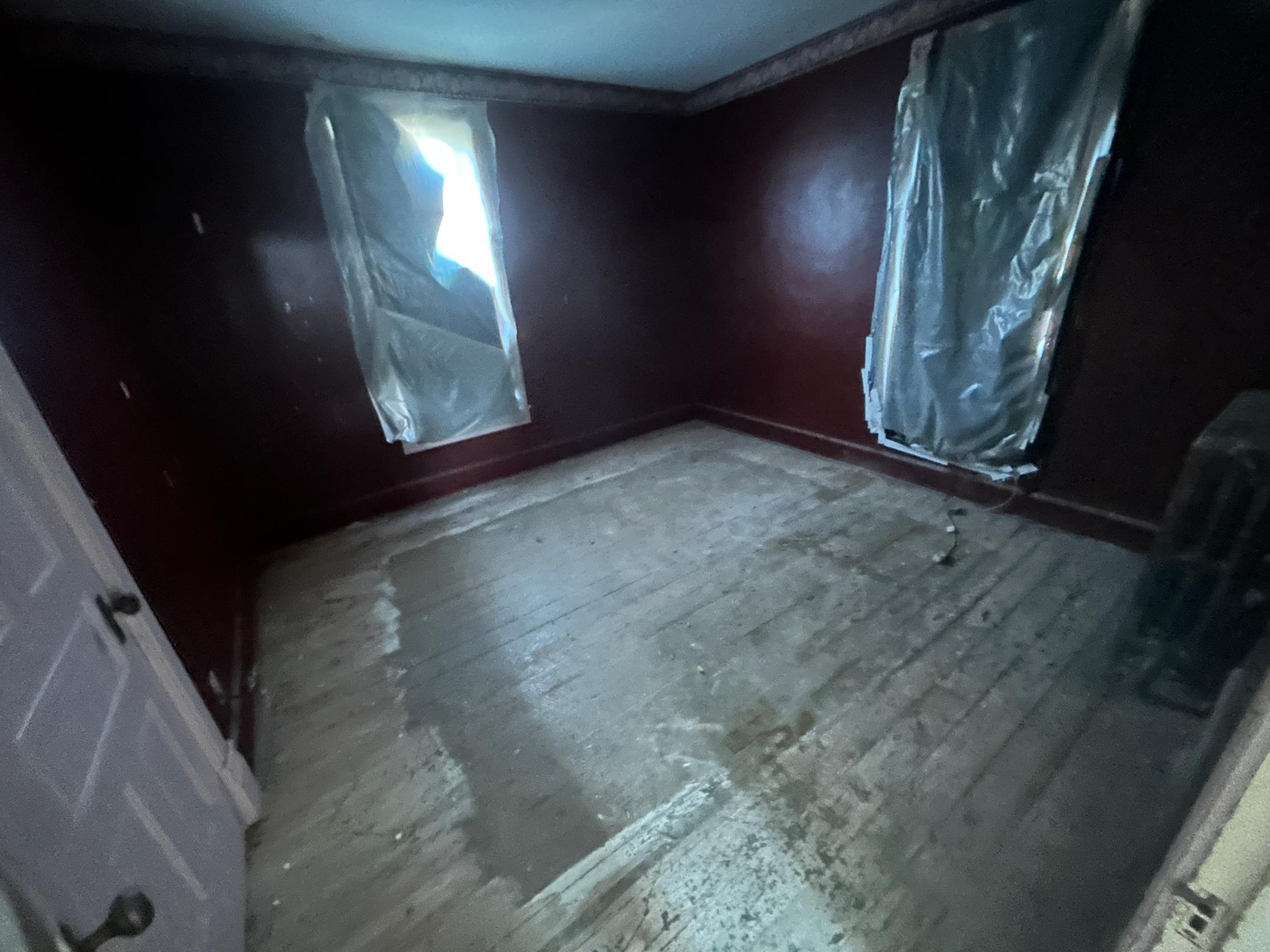 304 S Broadway Alden MN 56009