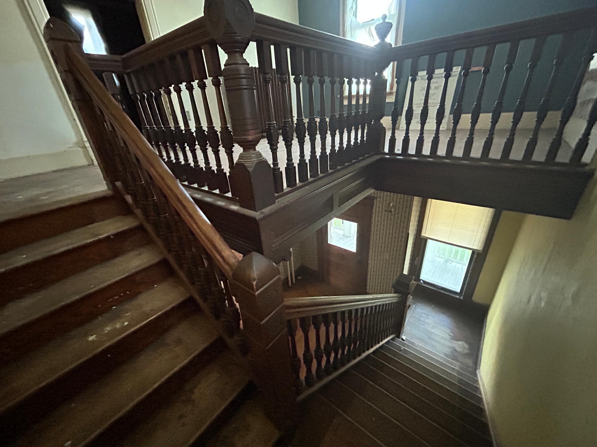 304 S Broadway Alden MN 56009