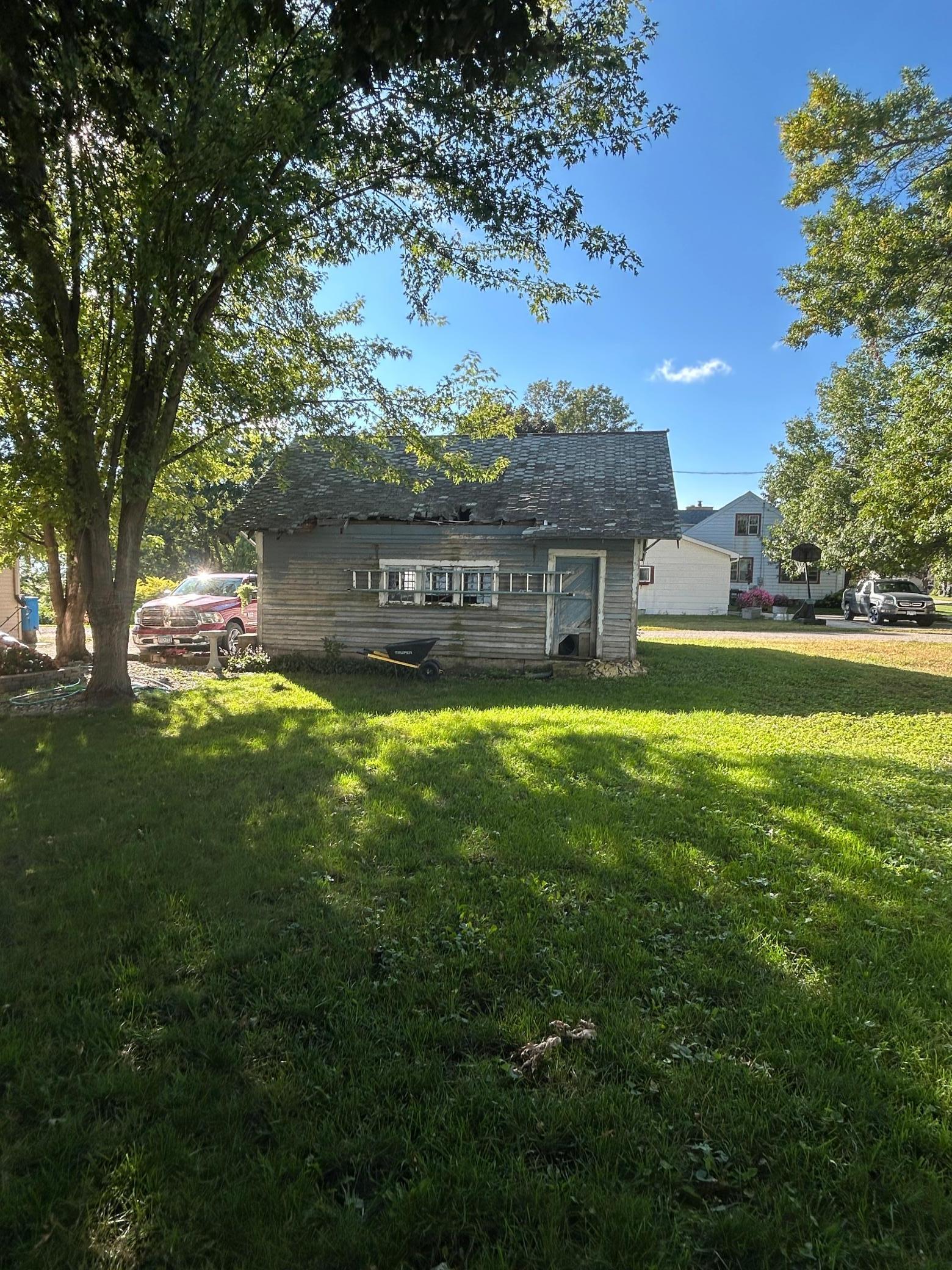 304 S Broadway Alden MN 56009