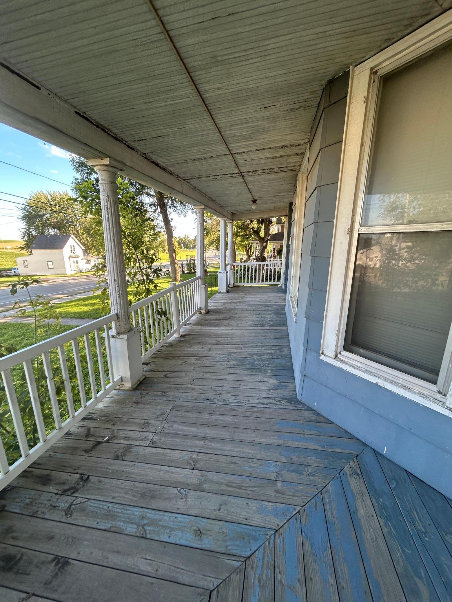 304 S Broadway Alden MN 56009