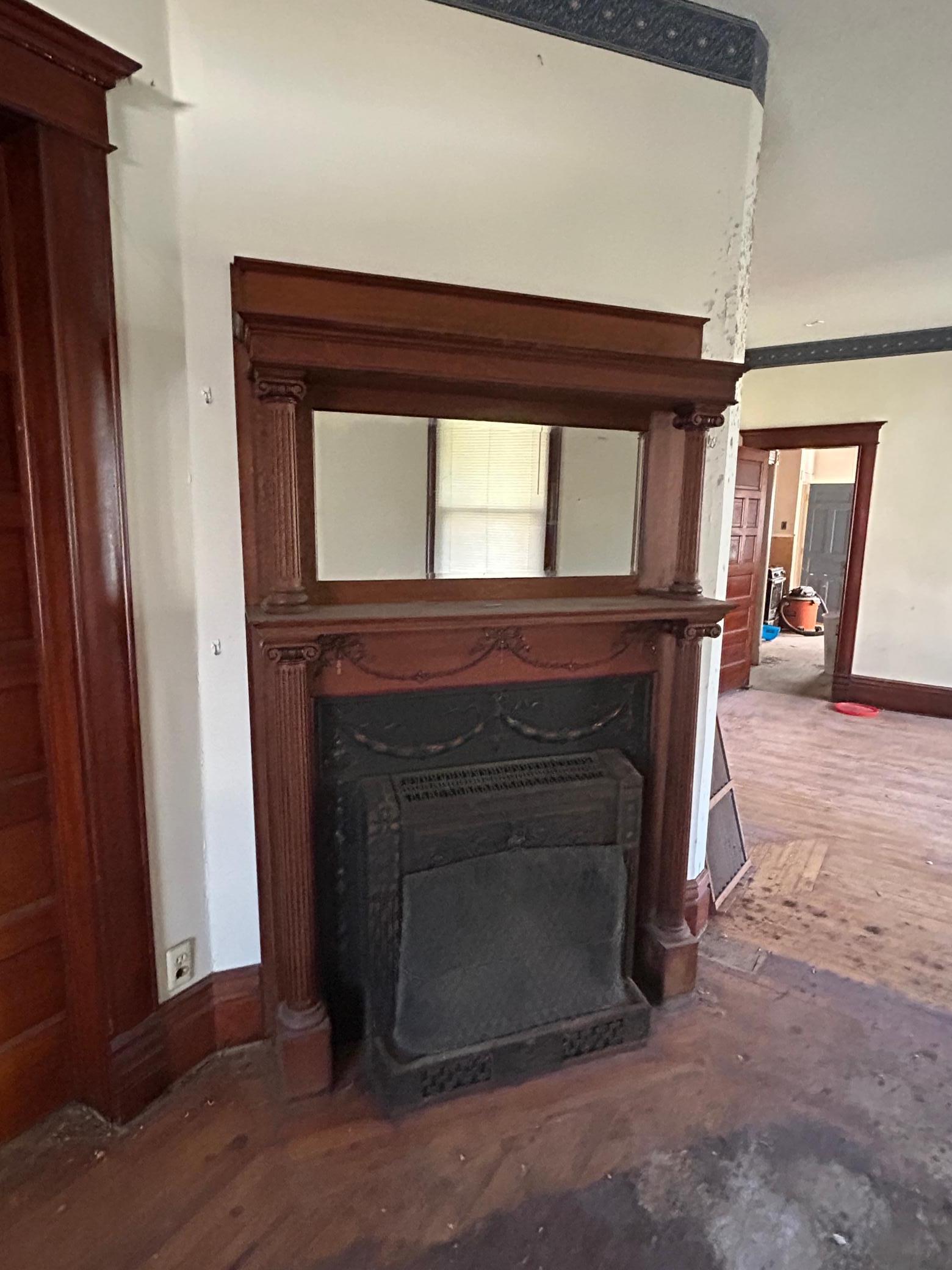 304 S Broadway Alden MN 56009