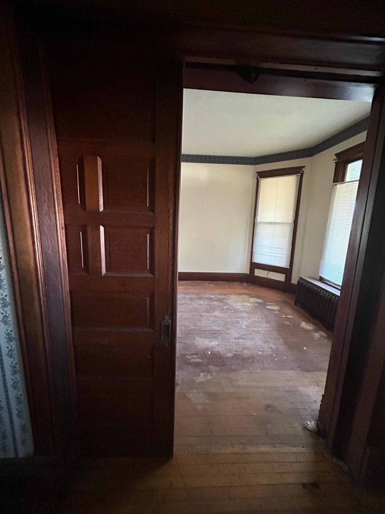 304 S Broadway Alden MN 56009