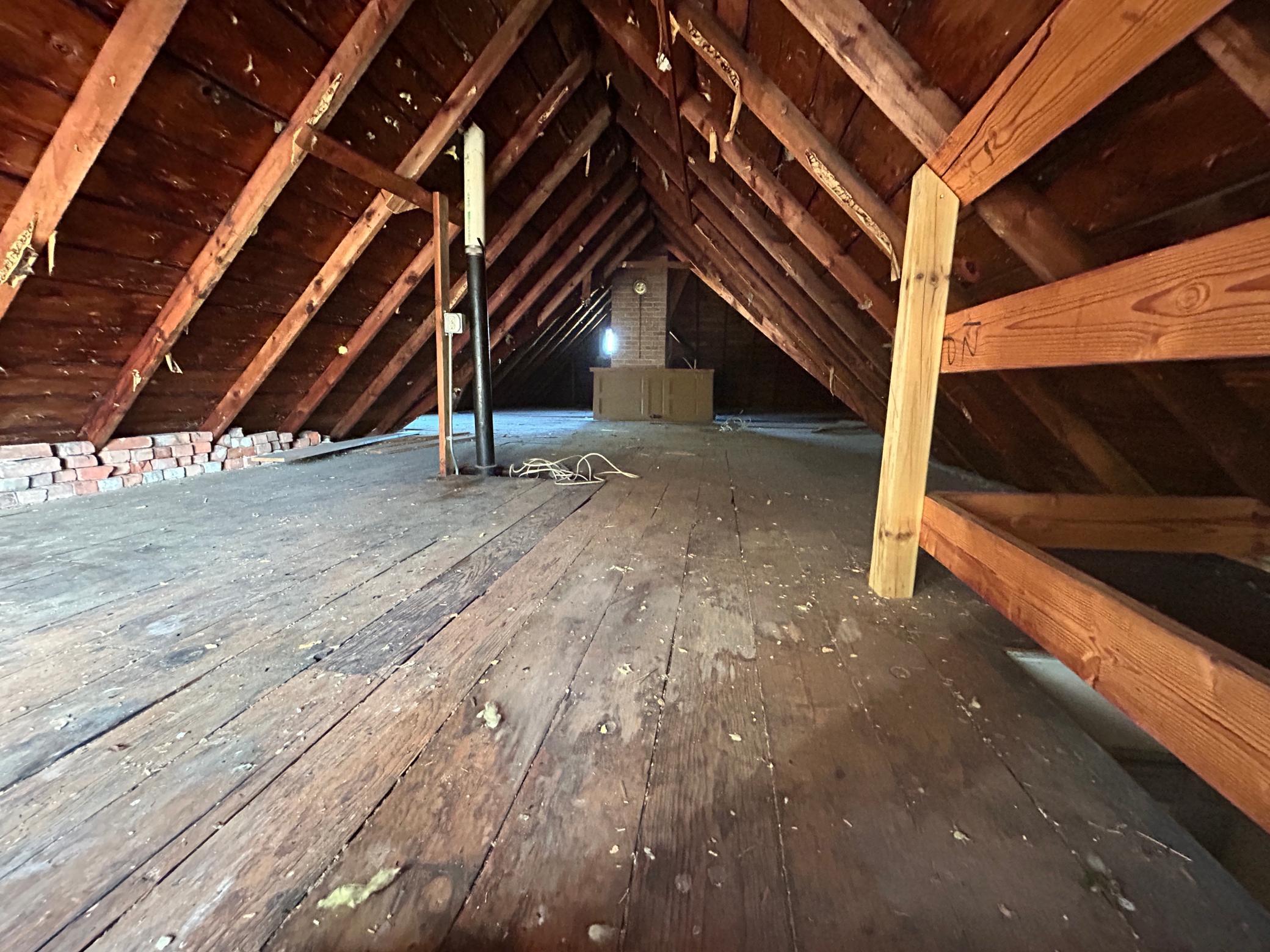 304 S Broadway Alden MN 56009