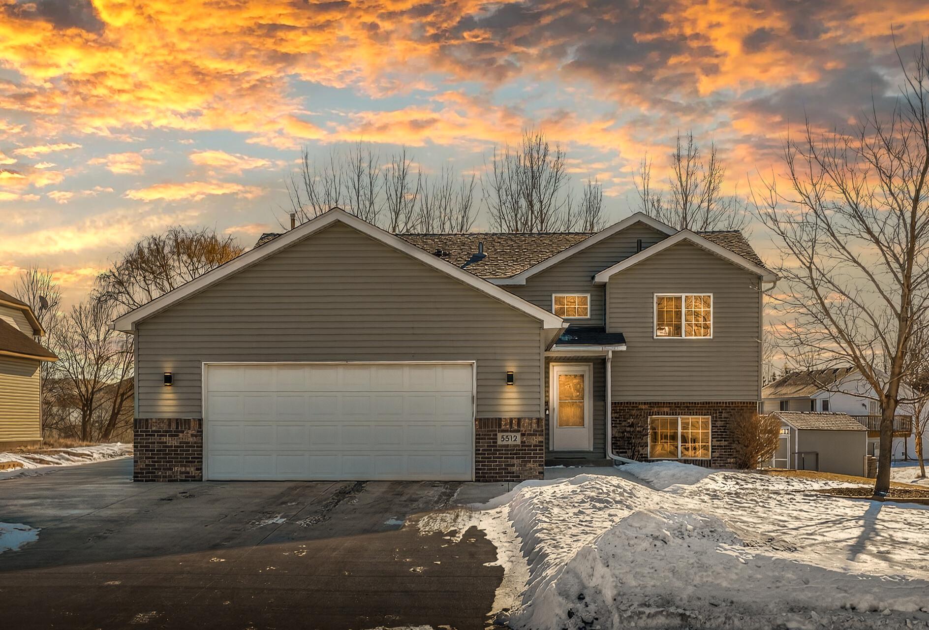 5512 Kalenda Drive NE Albertville MN 55301