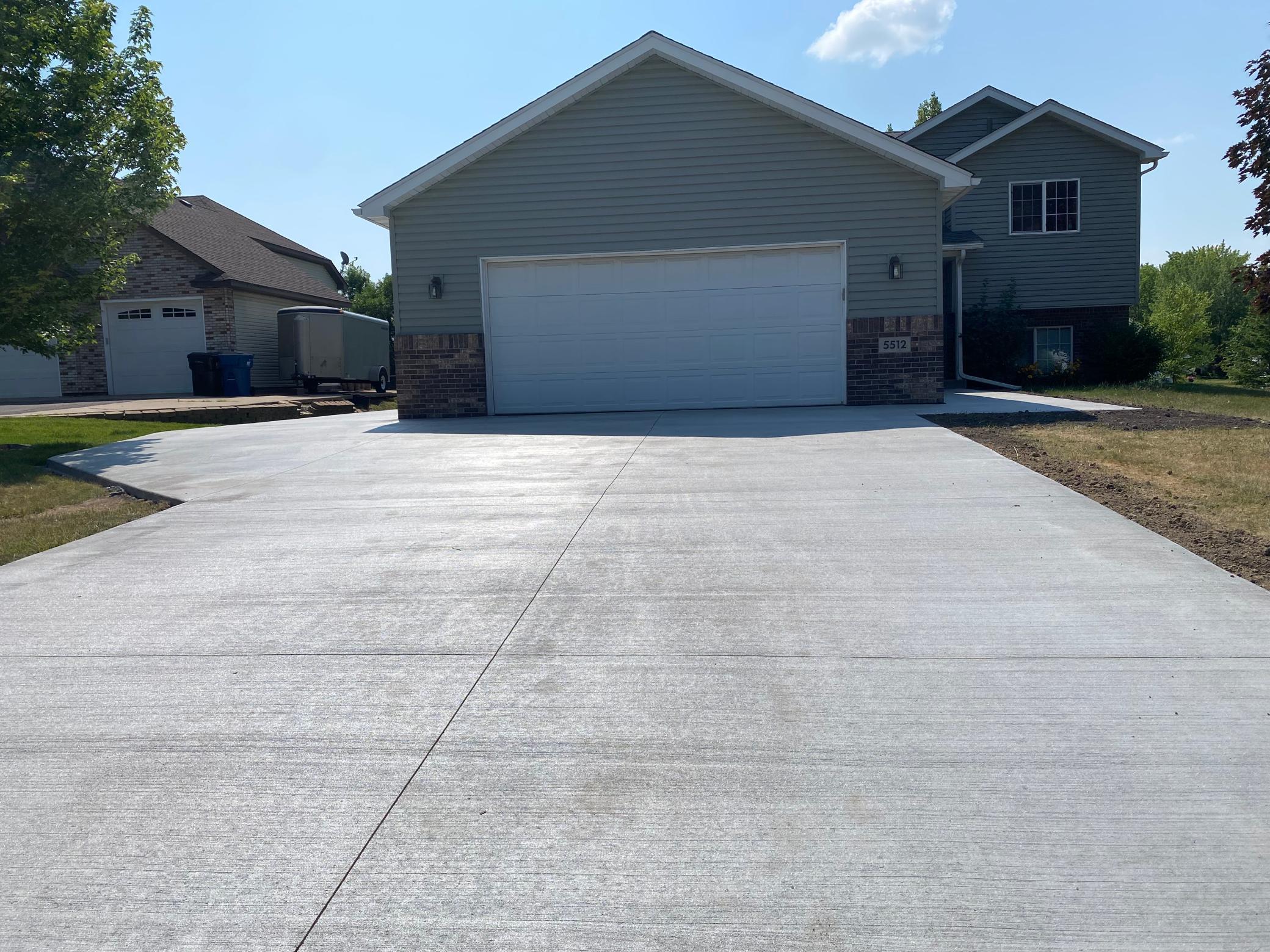 5512 Kalenda Drive NE Albertville MN 55301