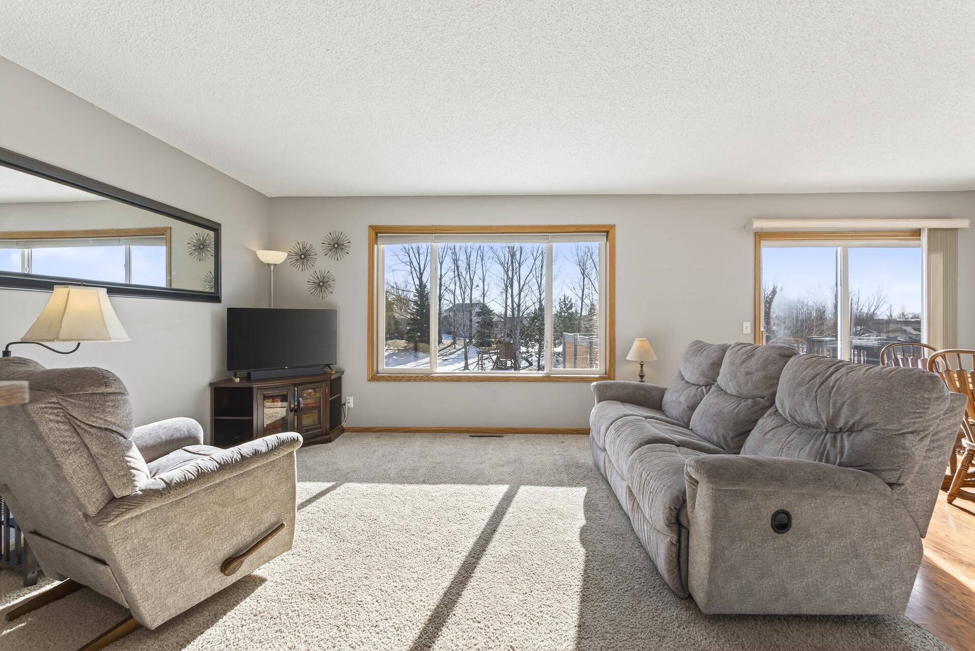 5512 Kalenda Drive NE Albertville MN 55301