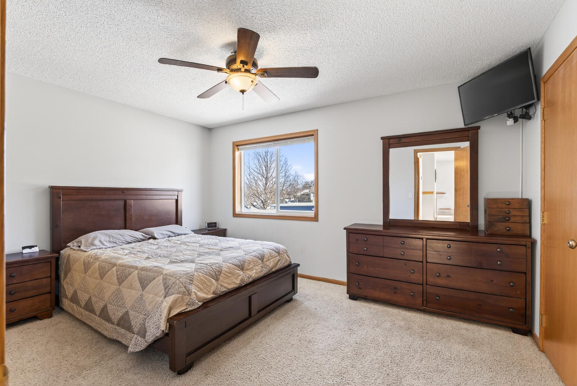 5512 Kalenda Drive NE Albertville MN 55301