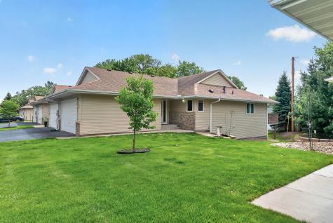 833 White Oak Court New Brighton MN 55112
